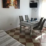 Angela Apartment Primosten