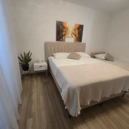 Angela Apartmán Primošten
