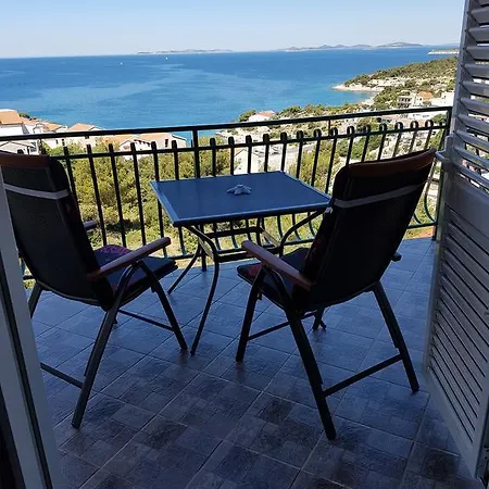 Angela Apartmán Primošten