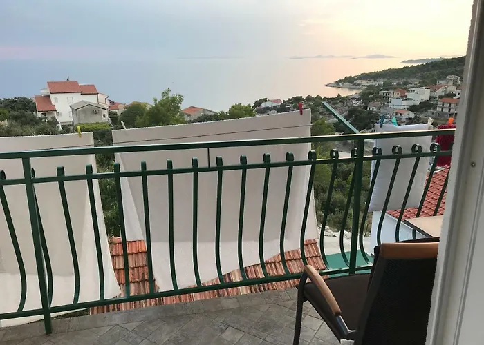 Angela פרימוסטן